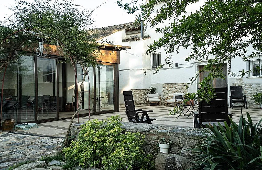 Patio exterior