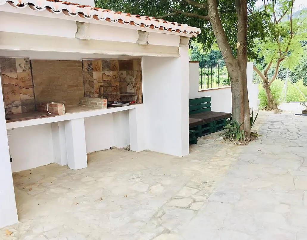 Zona de barbacoa cubierta